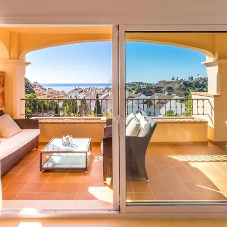 Mediterra Apartment *